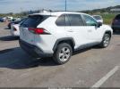 Toyota RAV4 Le Image 5