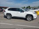 Toyota RAV4 Le Image 16