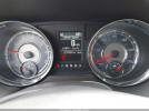 Chrysler Town & Country Touring-l Image 3