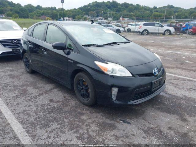  Salvage Toyota Prius