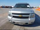 Chevrolet Suburban 1500 Ls Image 6