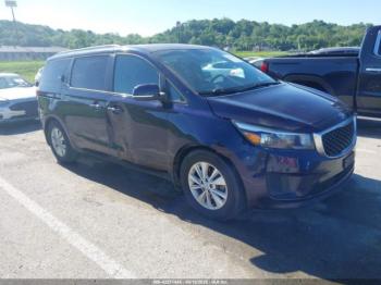  Salvage Kia Sedona