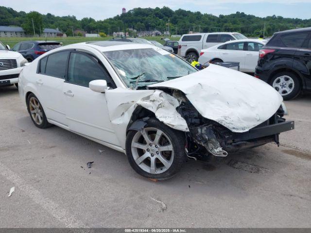  Salvage Nissan Maxima