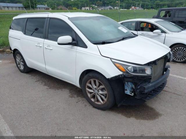  Salvage Kia Sedona