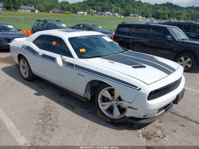  Salvage Dodge Challenger