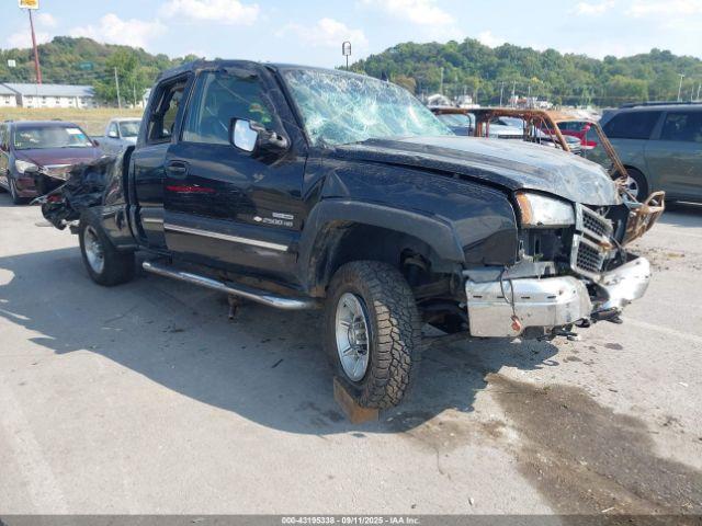  Salvage Chevrolet Silverado 2500