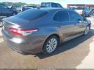 Toyota Camry Le Image 2