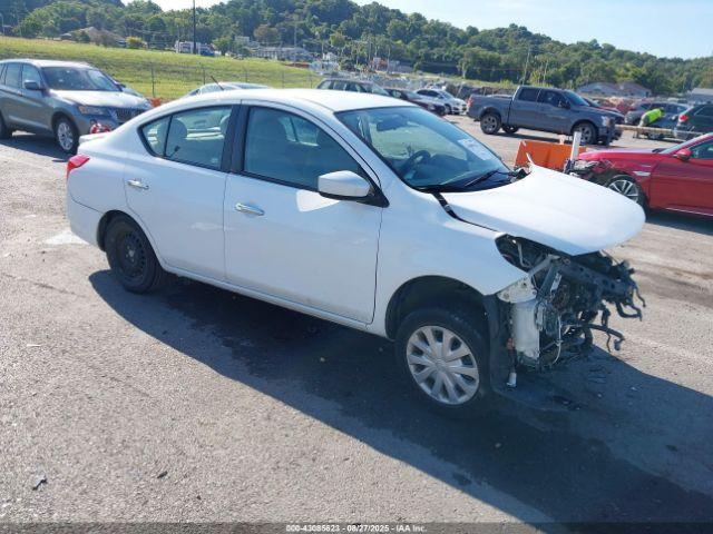  Salvage Nissan Versa