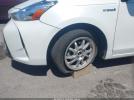 Toyota Prius v Four Image 14