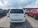 Chrysler Town & Country Touring Image 14