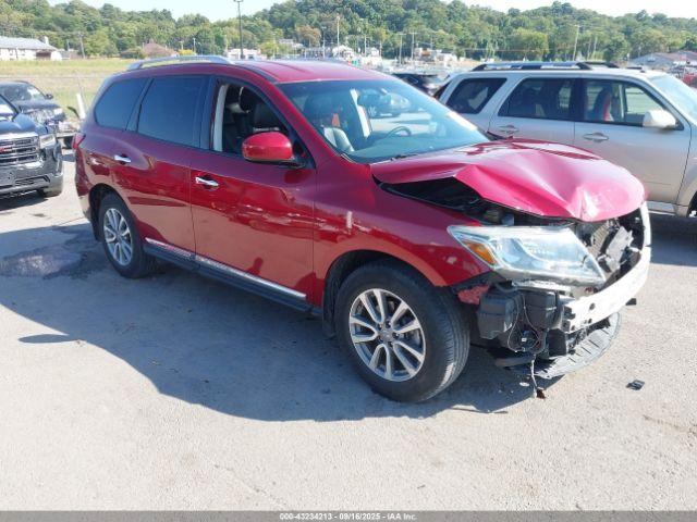  Salvage Nissan Pathfinder