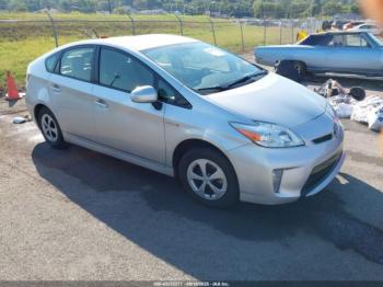  Salvage Toyota Prius