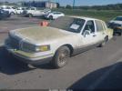 Lincoln Towncar Image 2