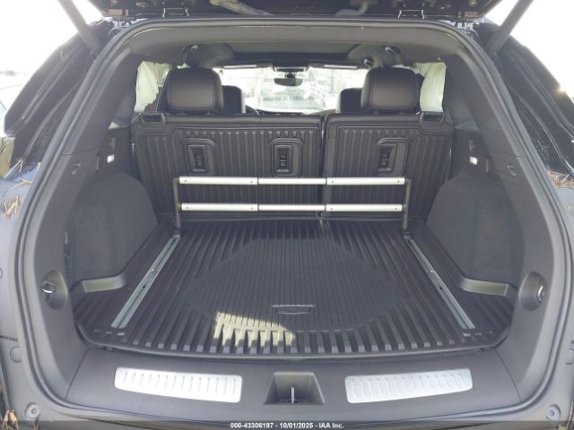 Cadillac XT5 Awd Premium Luxury Image 17