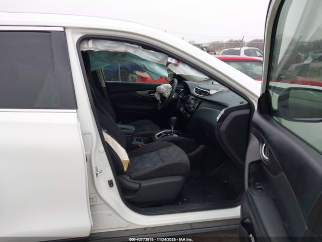 Nissan Rogue S Image 4