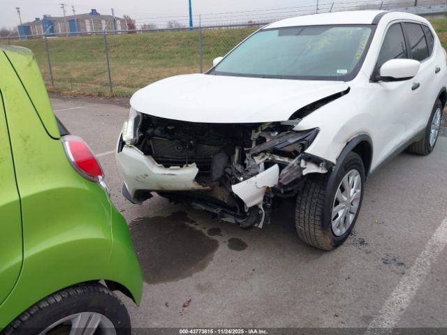 Nissan Rogue S Image 5