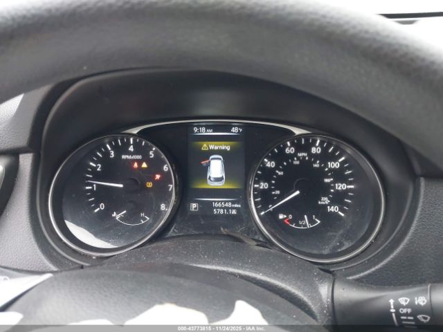 Nissan Rogue S Image 7