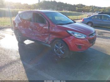  Salvage Hyundai TUCSON