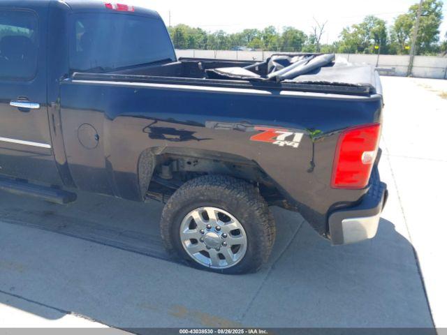 Chevrolet Silverado 3500 Lt Image 10