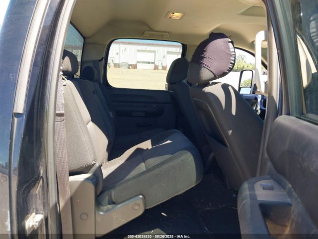 Chevrolet Silverado 3500 Lt Image 15