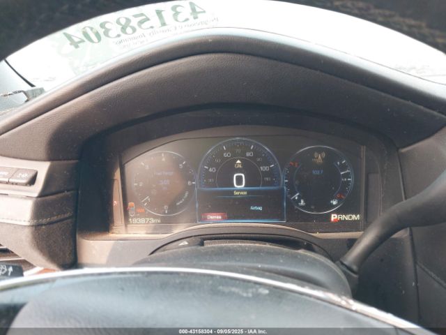 Cadillac Escalade Luxury Image 6