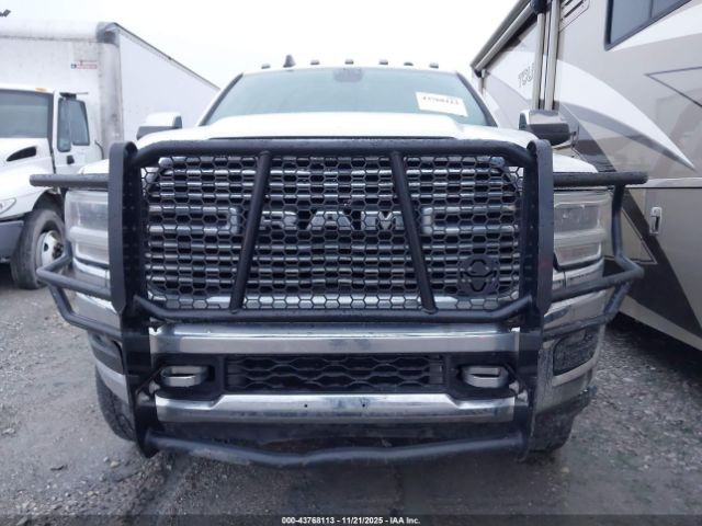 Ram 3500 Image 13