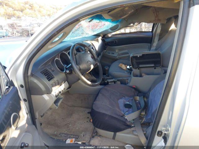 Toyota Tacoma Base V6 Image 12