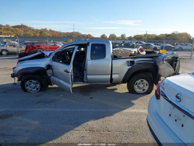Toyota Tacoma Base V6 Image 9