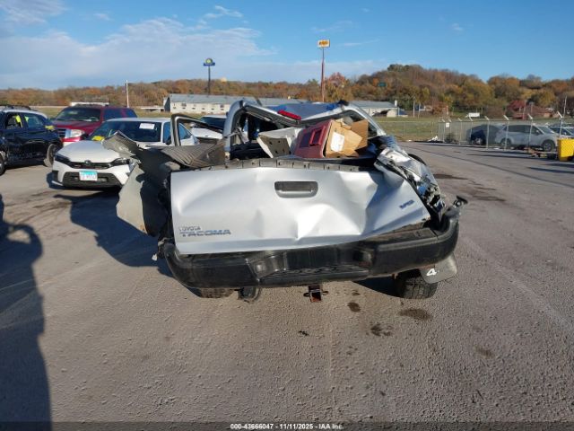Toyota Tacoma Base V6 Image 6