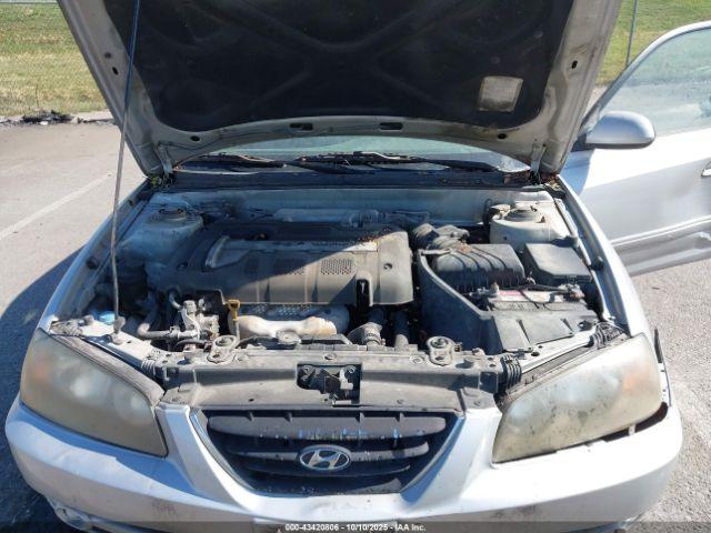 Hyundai ELANTRA Image 8