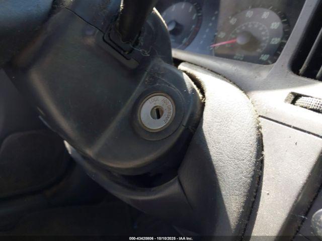 Hyundai ELANTRA Image 11