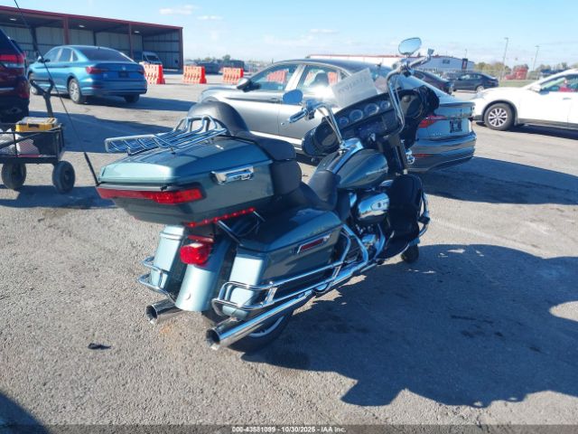 Harley-Davidson Flhtk Image 9