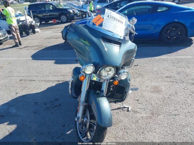 Harley-Davidson Flhtk Image 4