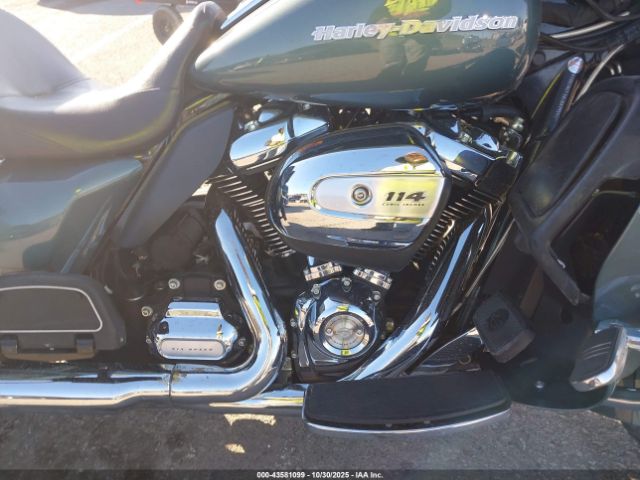 Harley-Davidson Flhtk Image 5