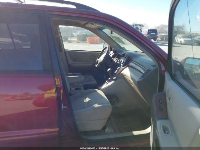 Toyota Highlander V6 Image 9