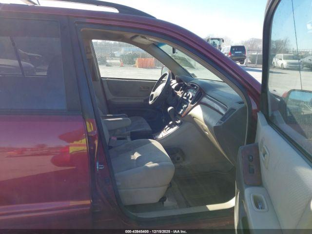 Toyota Highlander V6 Image 9