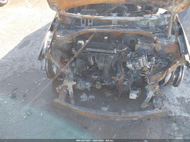 Hyundai ELANTRA Value Edition Image 12