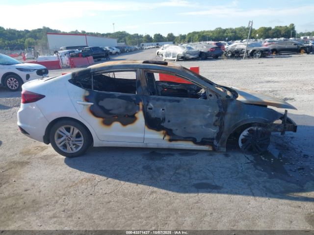 Hyundai ELANTRA Value Edition Image 14