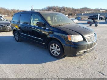  Salvage Chrysler Town & Country