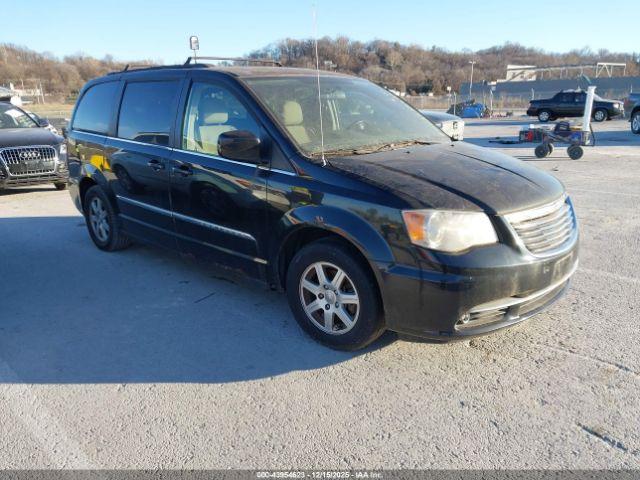  Salvage Chrysler Town & Country