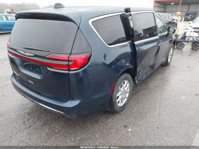 Chrysler Pacifica Select Image 8