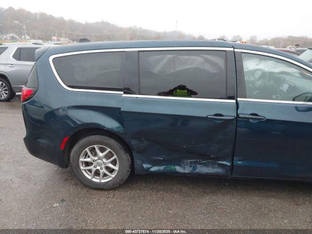 Chrysler Pacifica Select Image 4