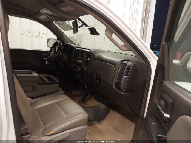 Chevrolet Silverado 1500 Wt Image 17