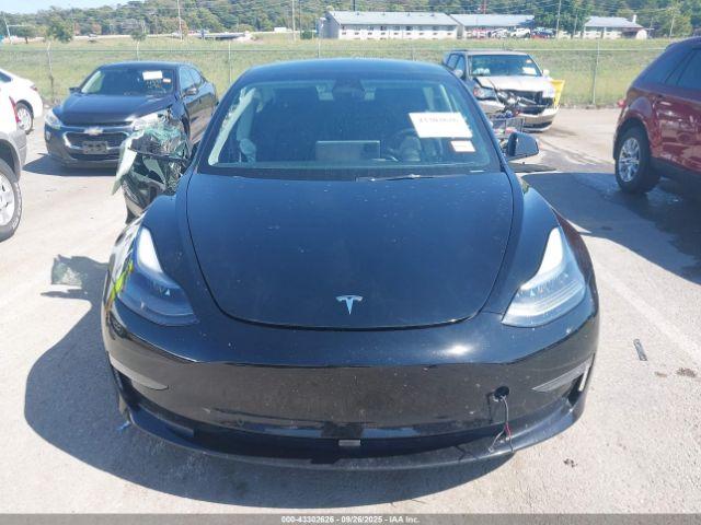 Tesla Model 3 Long Range Dual Motor All-wheel Drive Image 9