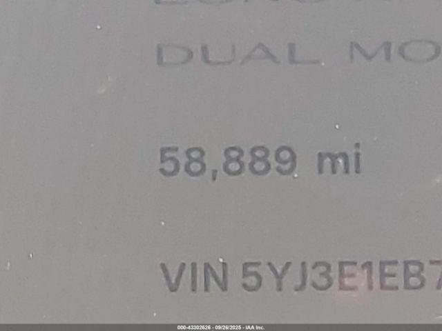 Tesla Model 3 Long Range Dual Motor All-wheel Drive Image 8