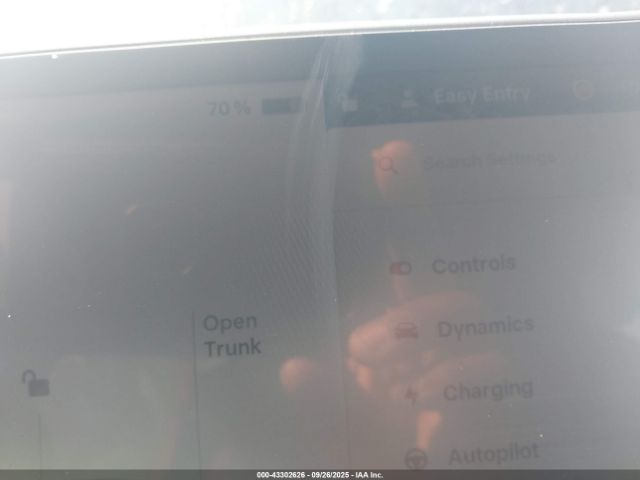 Tesla Model 3 Long Range Dual Motor All-wheel Drive Image 4