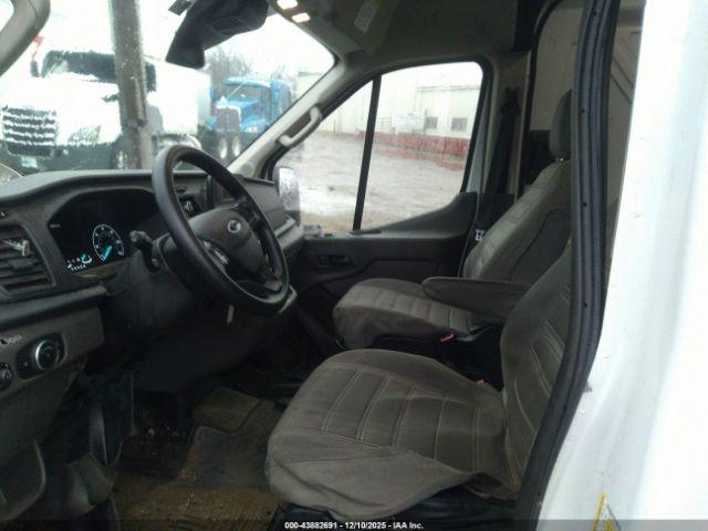 Ford Transit Image 3