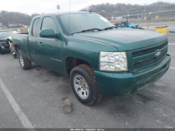  Salvage Chevrolet Silverado 1500