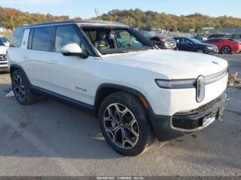  Salvage Rivian R1s