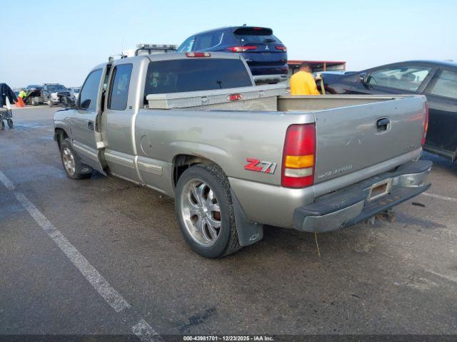 Chevrolet Silverado 1500 Ls Image 3